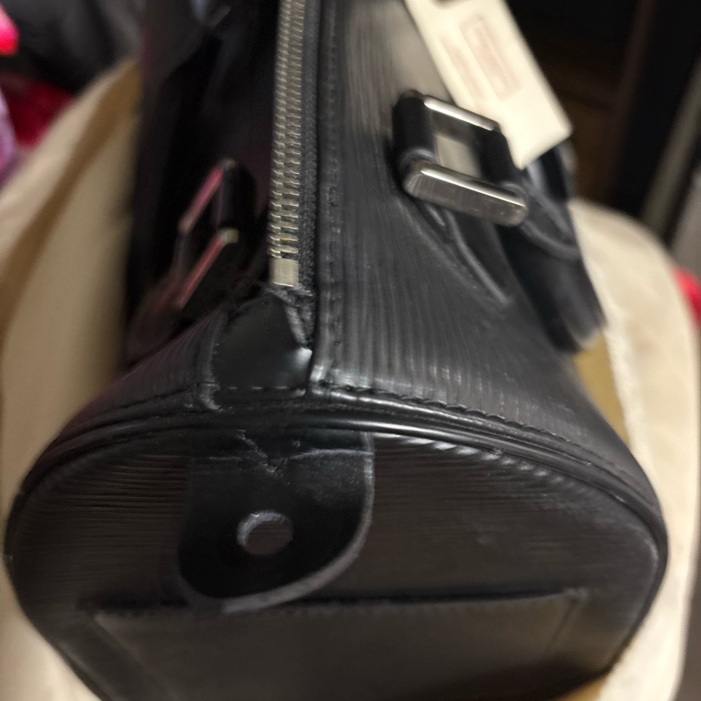 Louis Vuitton purse